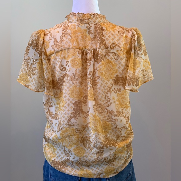 Pretty Joie Blouse - Picture 4 of 11